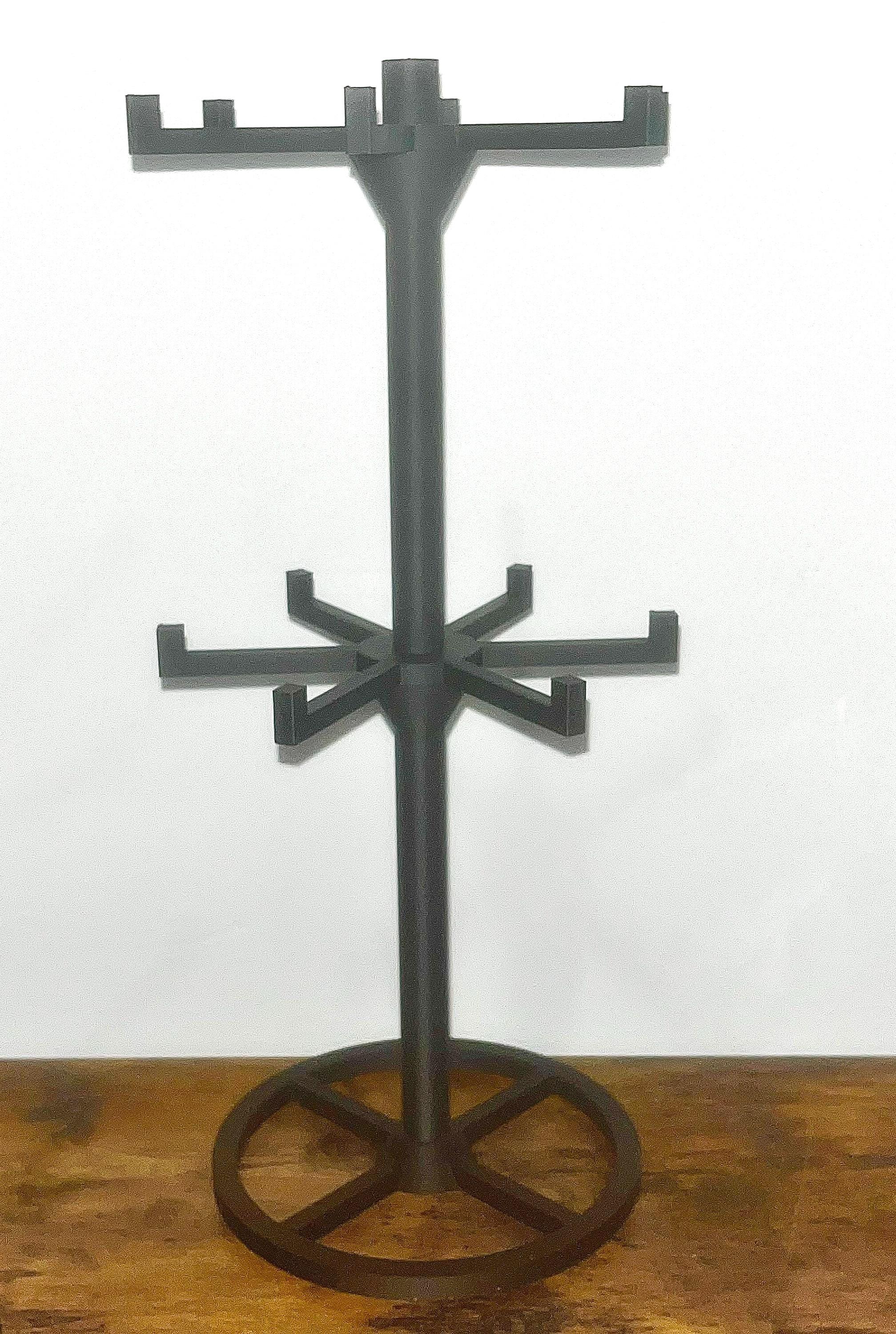 3D Printed Rotating Keychain Display Stand: Craft Fair Organizer